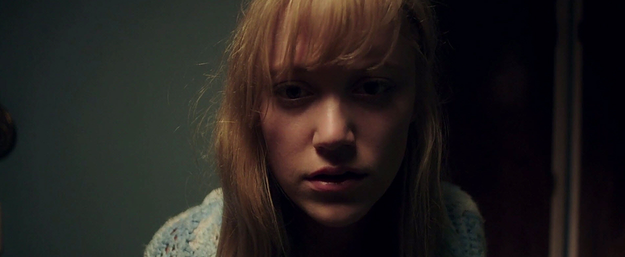 maikamonroe-itfollows02272.jpg