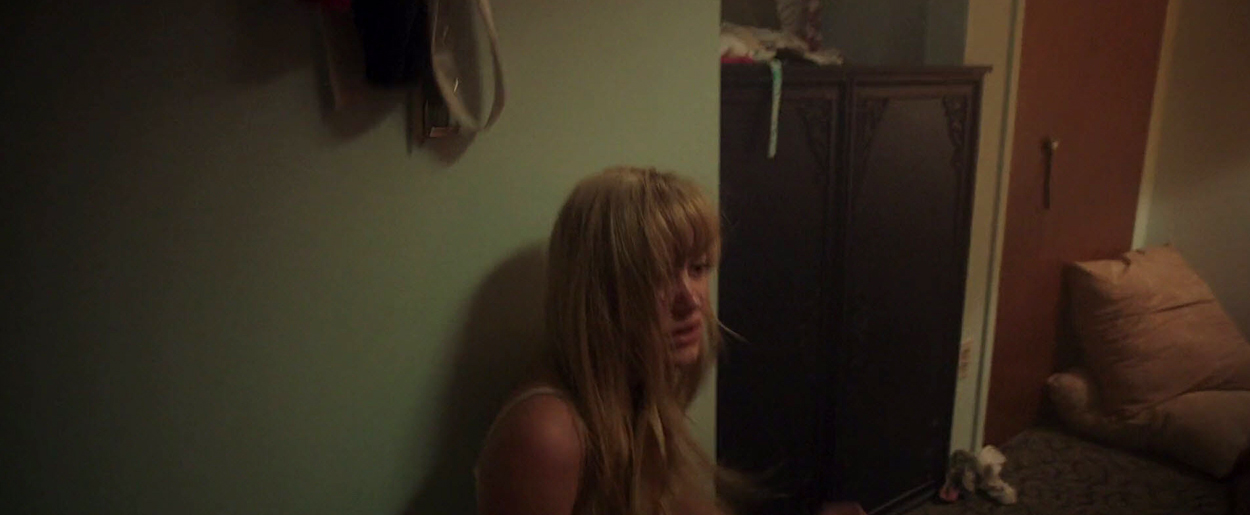 maikamonroe-itfollows02307.jpg
