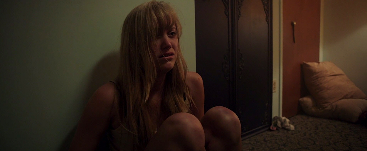 maikamonroe-itfollows02319.jpg