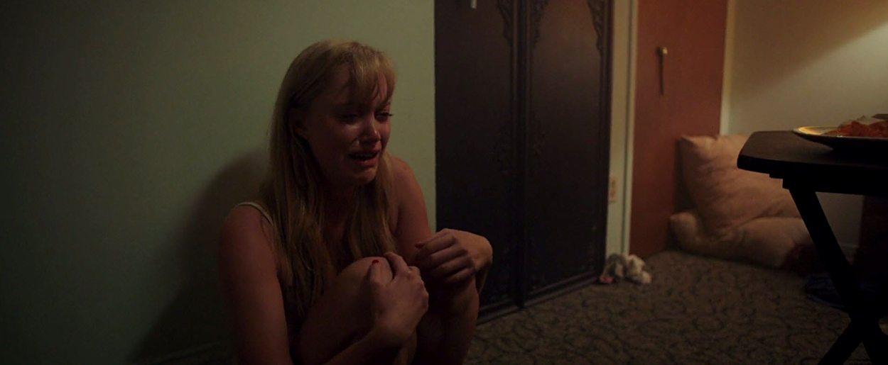 maikamonroe-itfollows02374.jpg