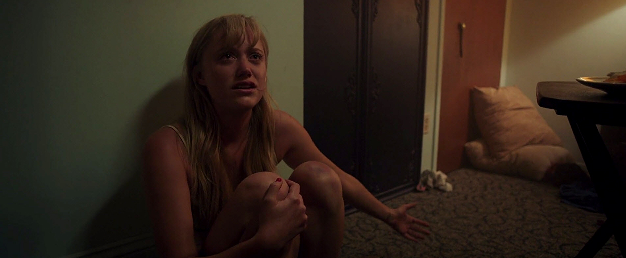 maikamonroe-itfollows02386.jpg