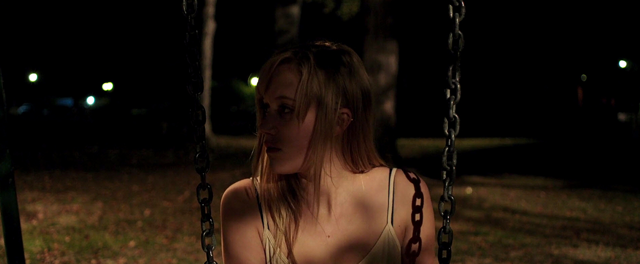 maikamonroe-itfollows02511.jpg