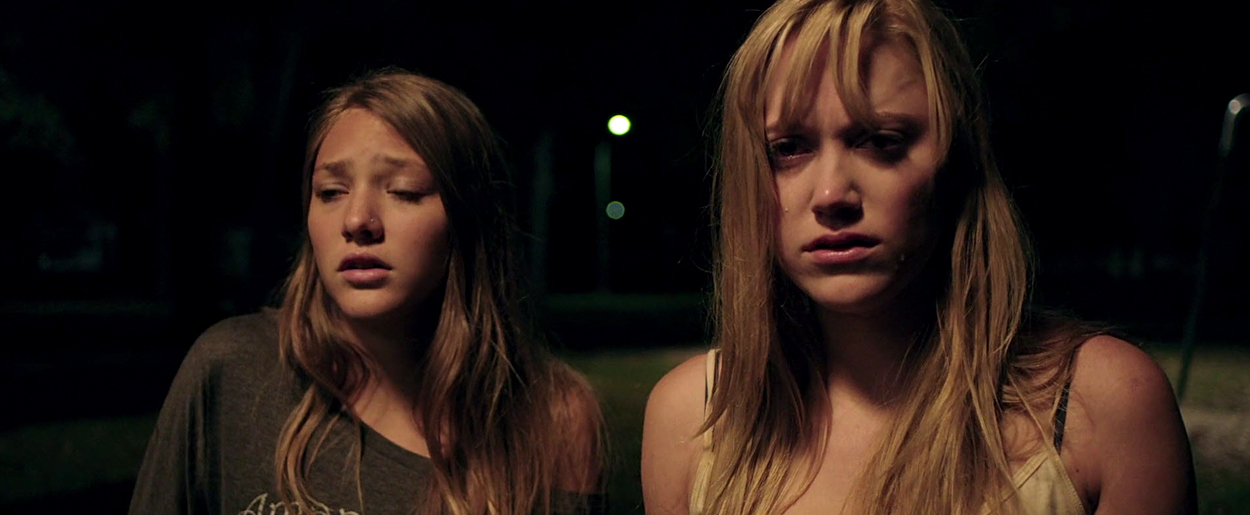 maikamonroe-itfollows02599.jpg
