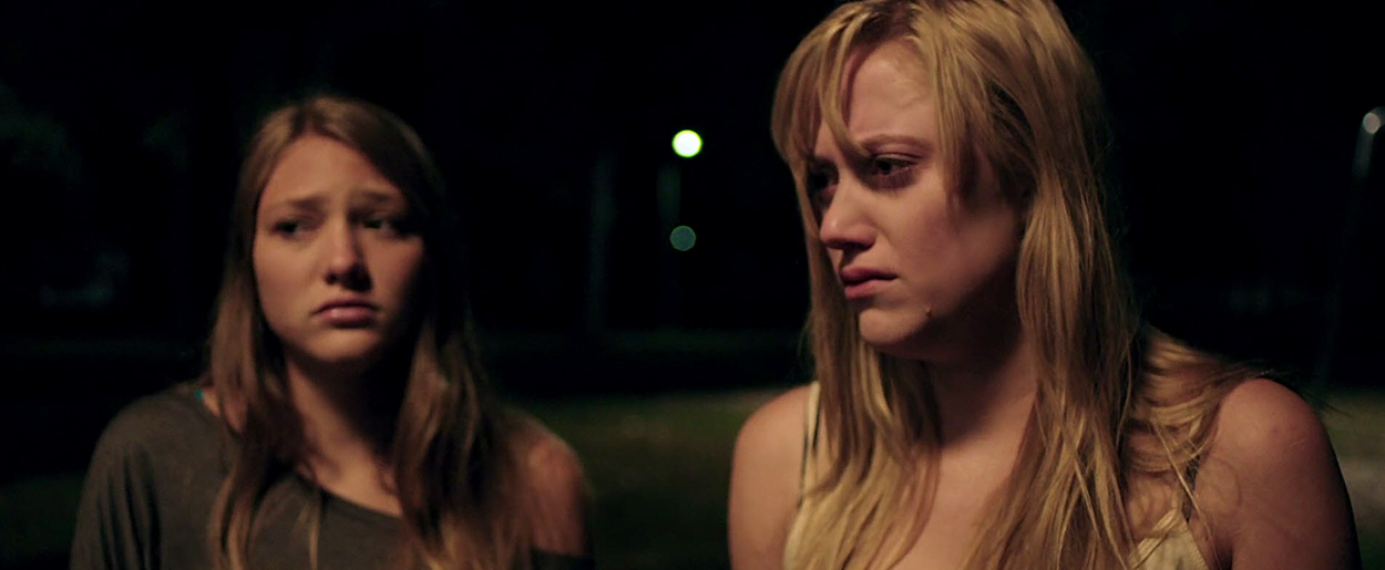 maikamonroe-itfollows02613.jpg
