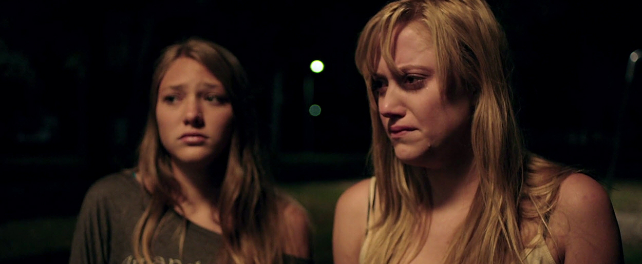maikamonroe-itfollows02614.jpg