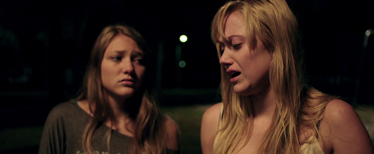 maikamonroe-itfollows02617.jpg