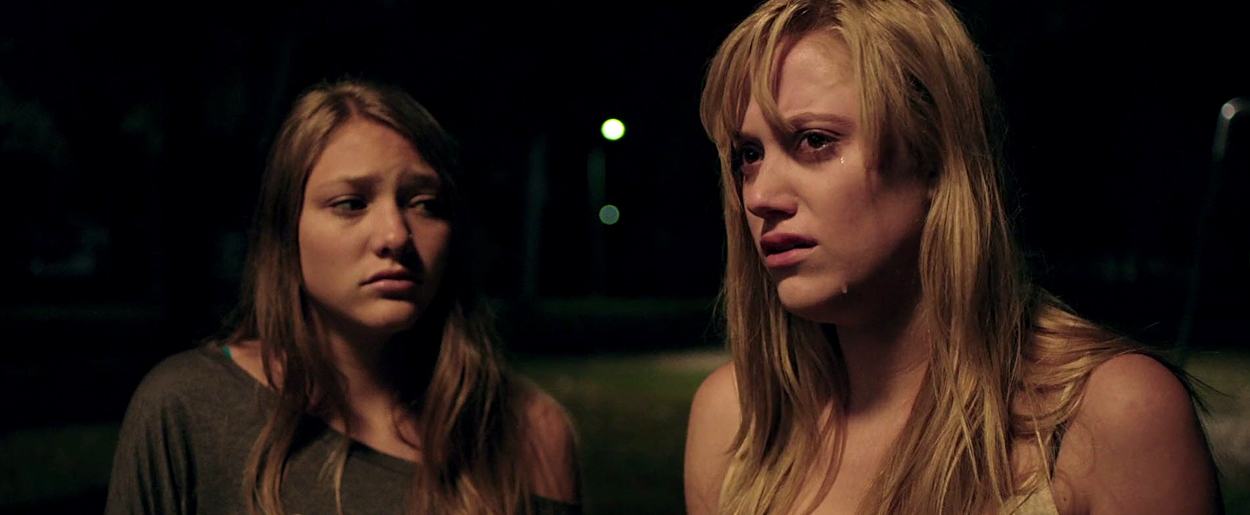 maikamonroe-itfollows02622.jpg