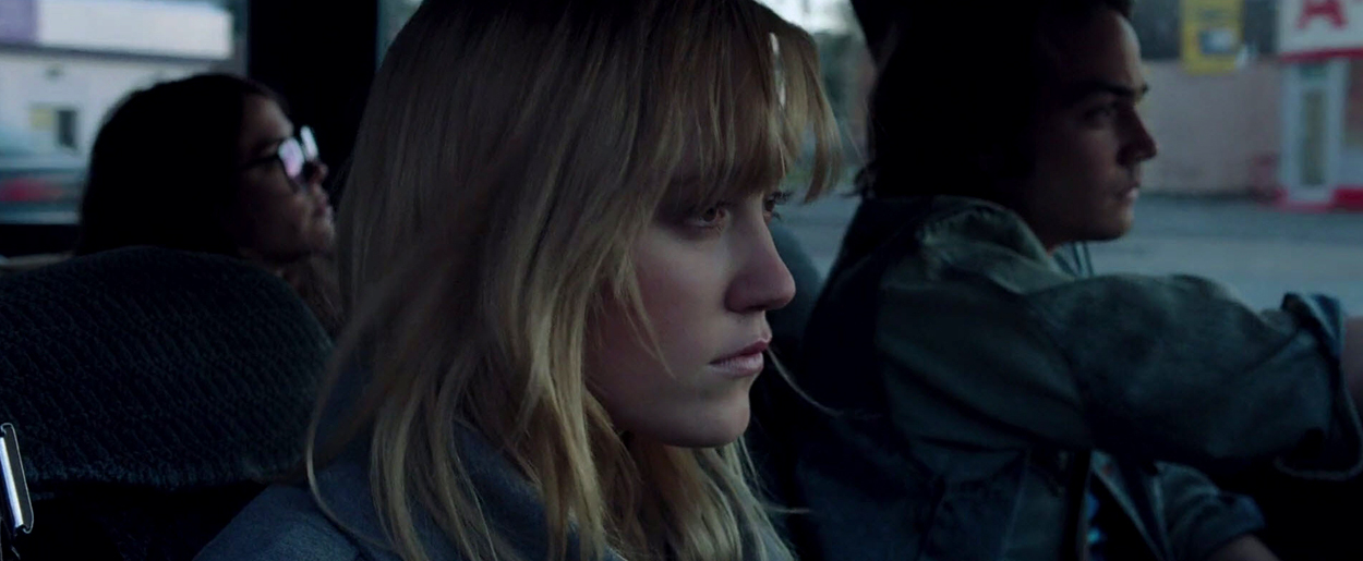 maikamonroe-itfollows02686.jpg
