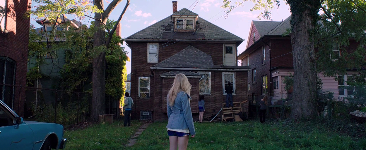 maikamonroe-itfollows02736.jpg