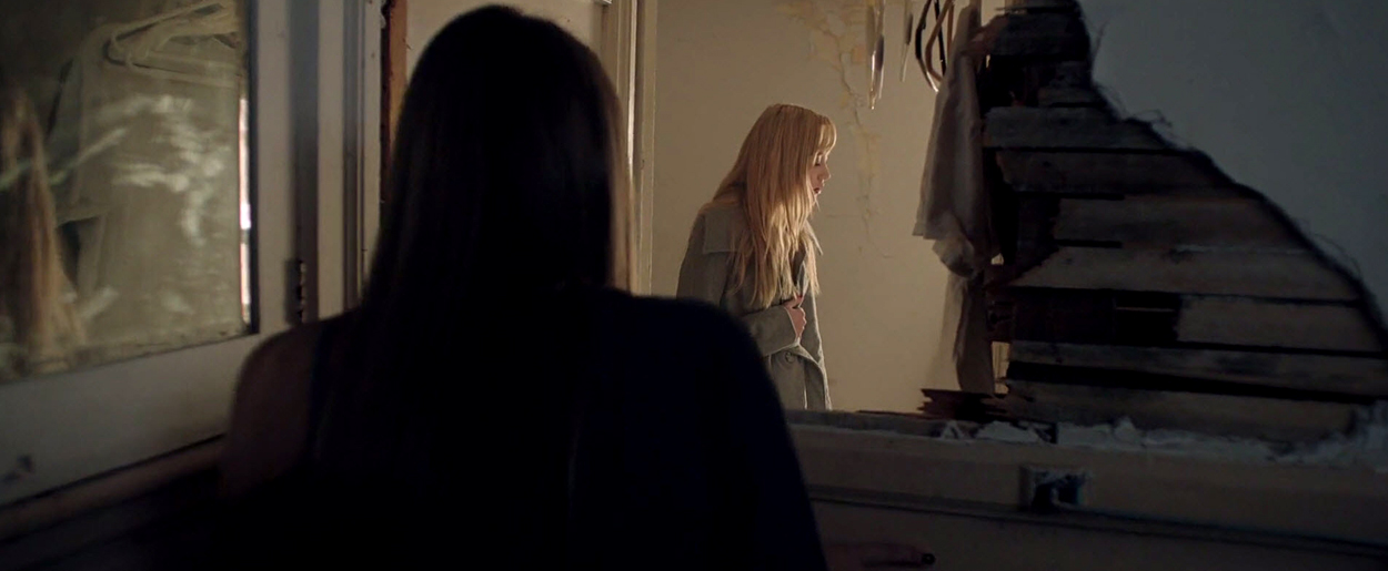 maikamonroe-itfollows02810.jpg