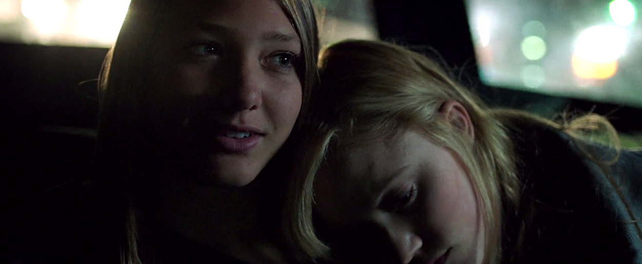 maikamonroe-itfollows03235.jpg