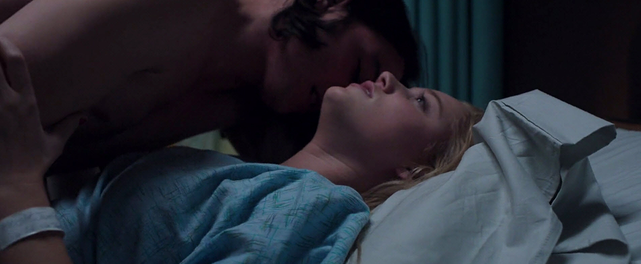 maikamonroe-itfollows03947.jpg