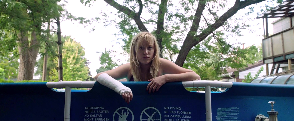 maikamonroe-itfollows04056.jpg