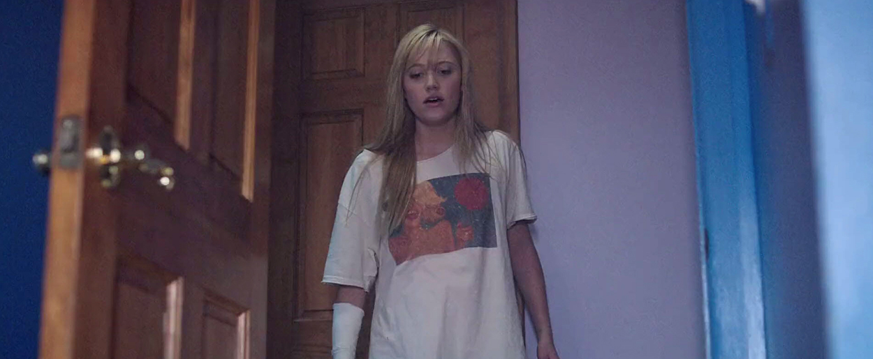 maikamonroe-itfollows04338.jpg