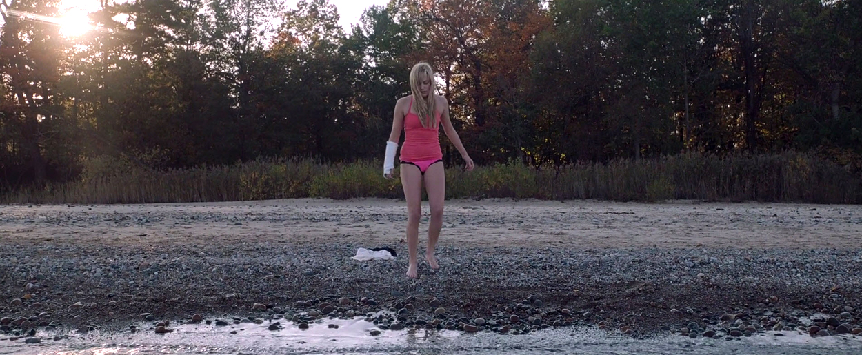 maikamonroe-itfollows04519.jpg