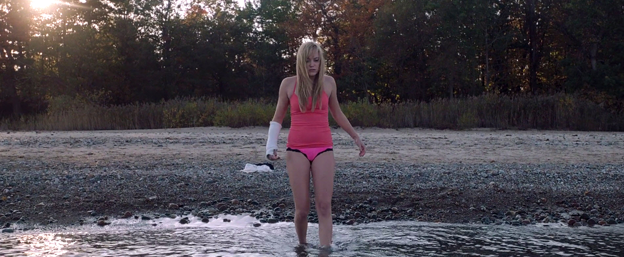 maikamonroe-itfollows04523.jpg