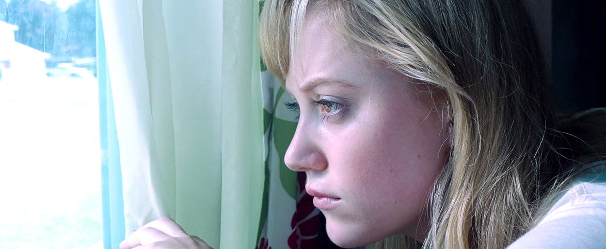 maikamonroe-itfollows04708.jpg