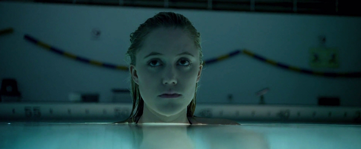 maikamonroe-itfollows05106.jpg