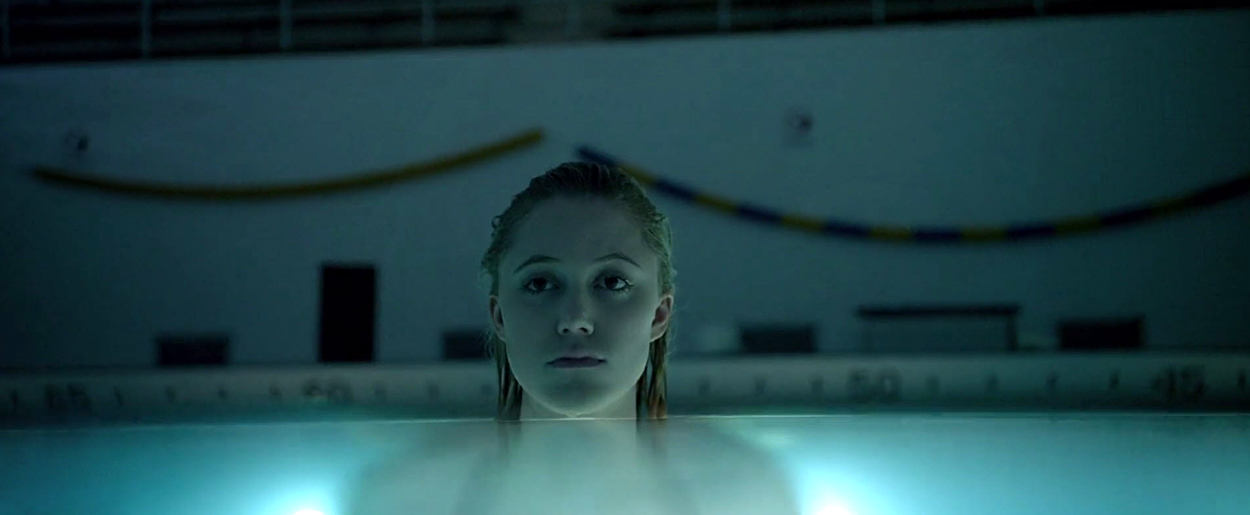 maikamonroe-itfollows05129.jpg