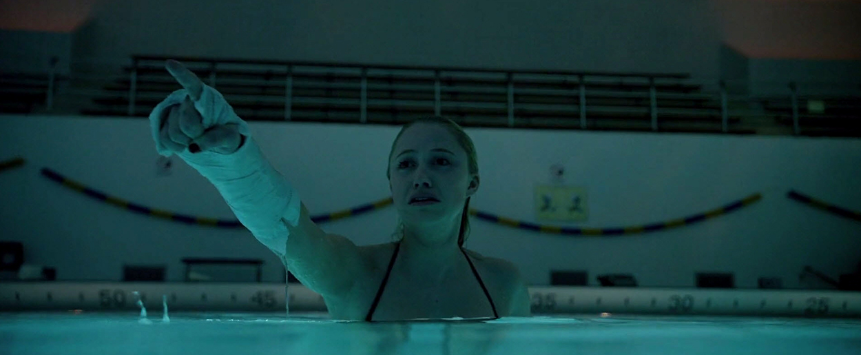 maikamonroe-itfollows05183.jpg