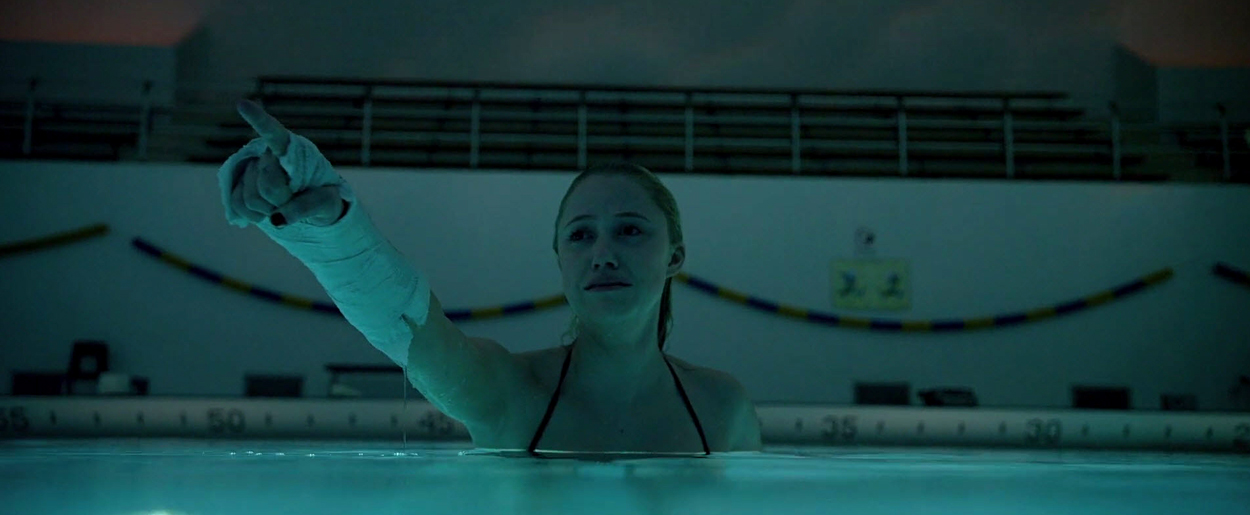 maikamonroe-itfollows05185.jpg
