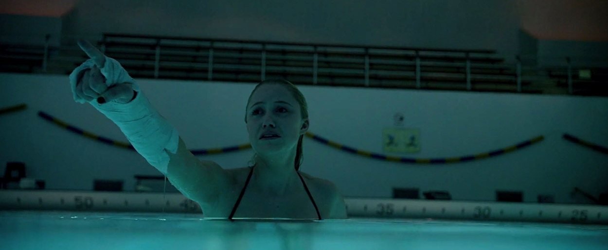 maikamonroe-itfollows05186.jpg