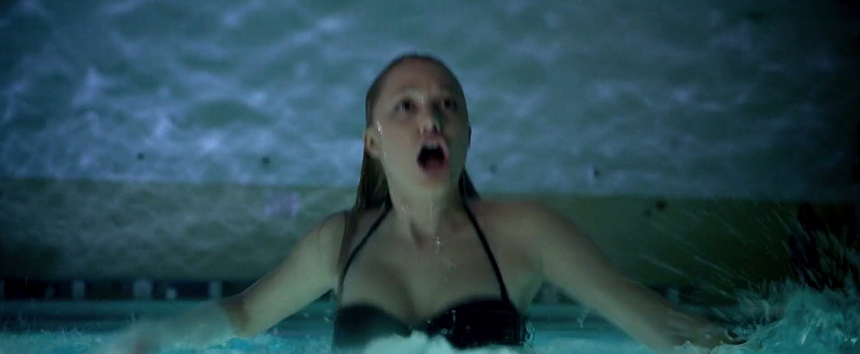 maikamonroe-itfollows05214.jpg