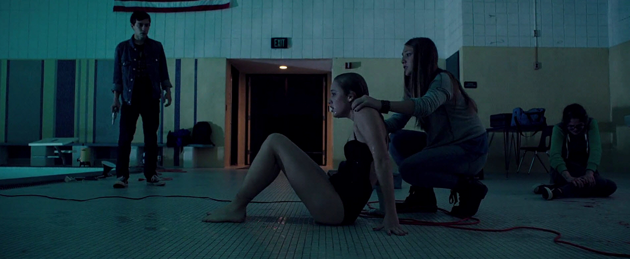 maikamonroe-itfollows05365.jpg