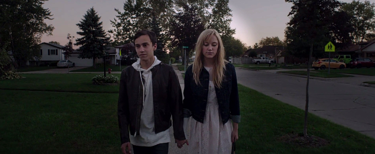 maikamonroe-itfollows05682.jpg