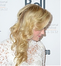 Maika2BMonroe2BAny2BPrice2BPremiere2B20122BToronto2BfxAuCyX94Evx.jpg