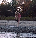 maikamonroe-itfollows04516.jpg