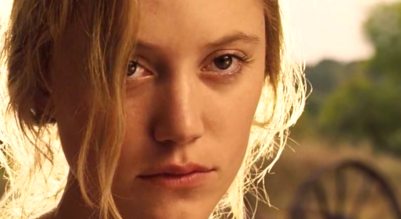 maikamonroe00677.jpg