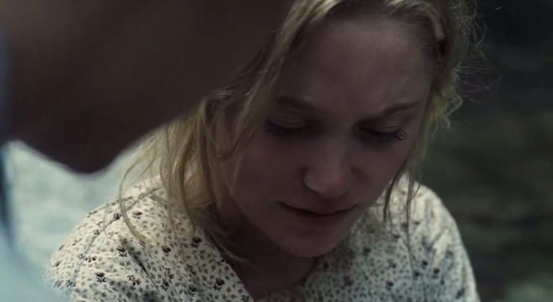 maikamonroe03889.jpg
