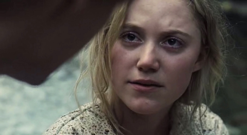 maikamonroe03892.jpg