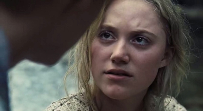 maikamonroe03898.jpg