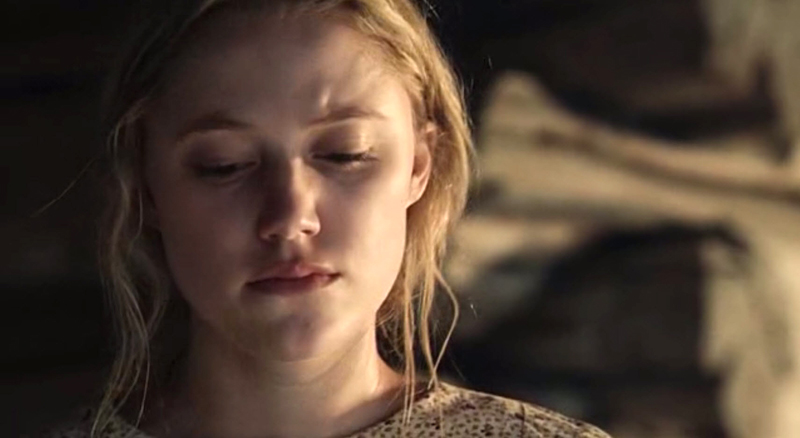 maikamonroe04900.jpg